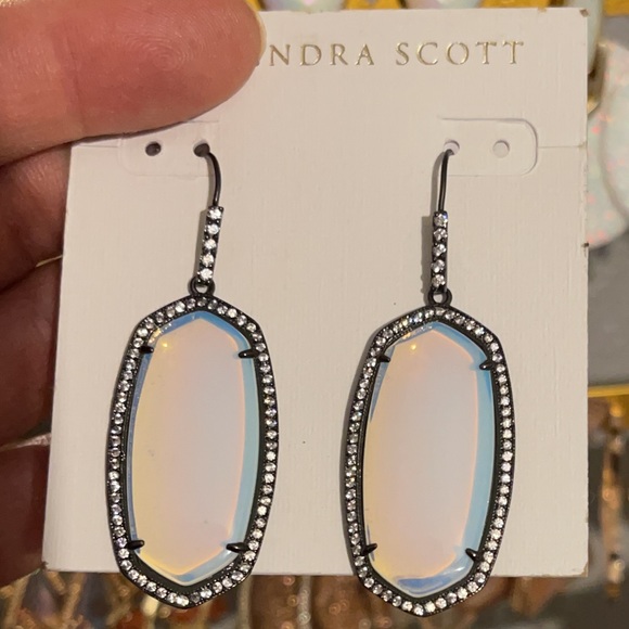 Kendra Scott Gunmetal Opalite Ellen’s - Picture 1 of 3